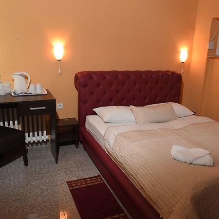 Apartment Inn Rooms Novi Sad Zimmer foto