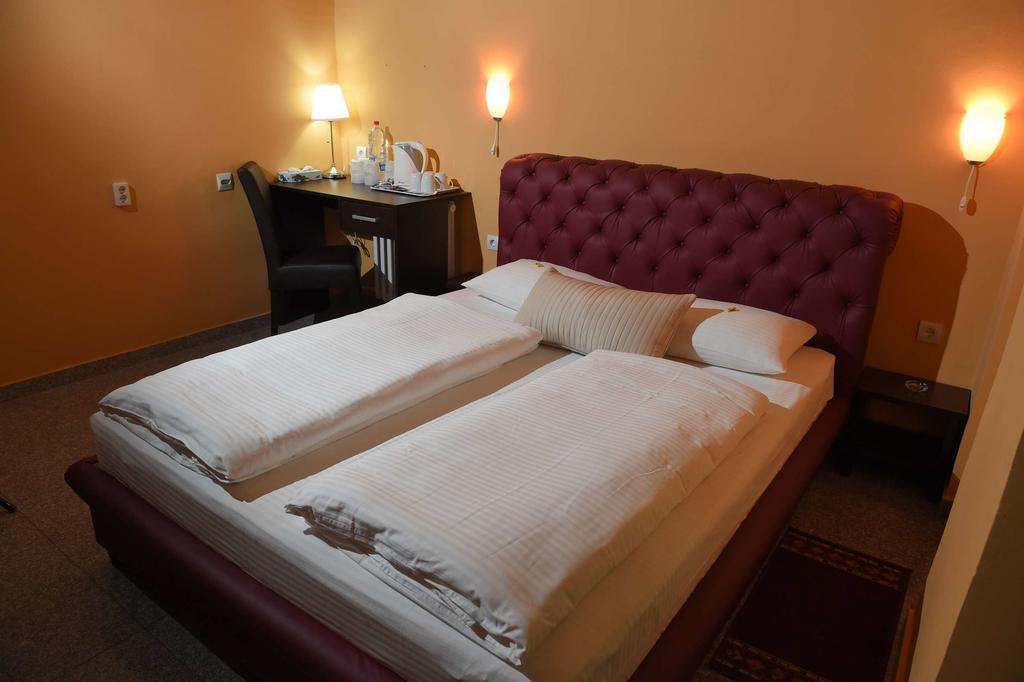 Apartment Inn Rooms Novi Sad Zimmer foto