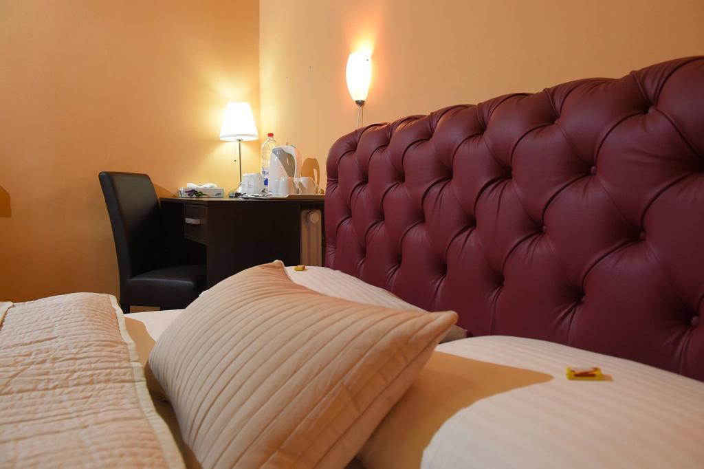 Apartment Inn Rooms Novi Sad Zimmer foto