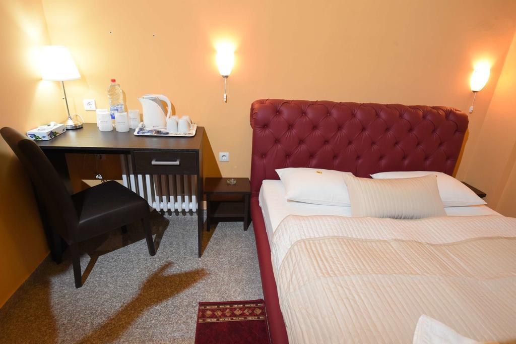 Apartment Inn Rooms Novi Sad Zimmer foto