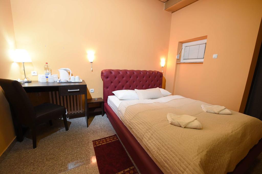 Apartment Inn Rooms Novi Sad Zimmer foto