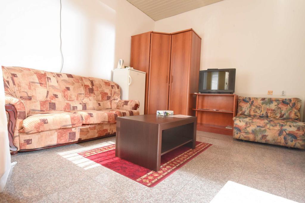 Apartment Inn Rooms Novi Sad Zimmer foto